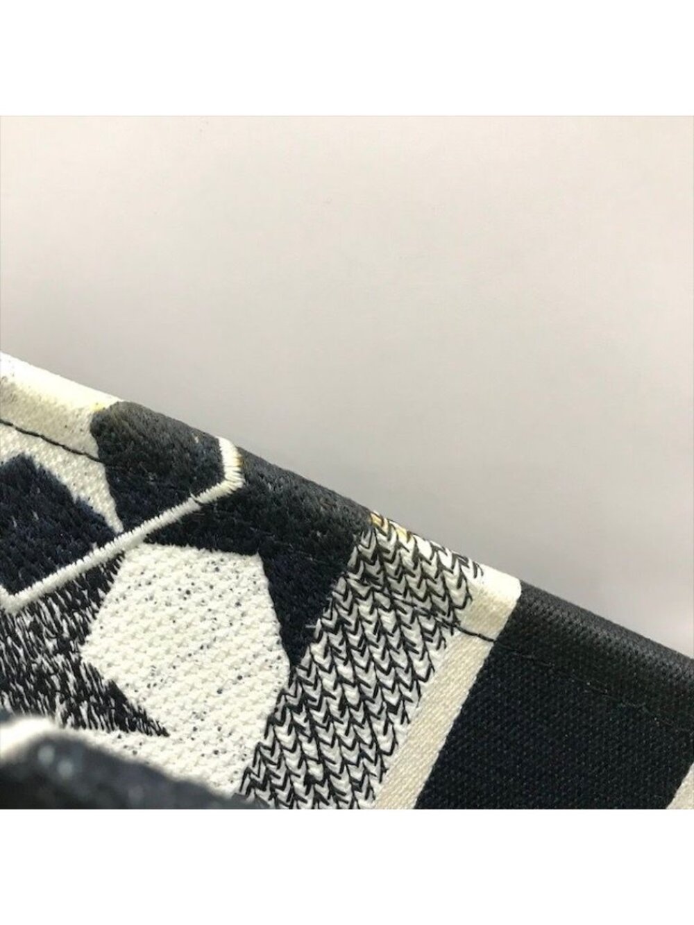 Dior Book Tote Star - Picture 9 of 10